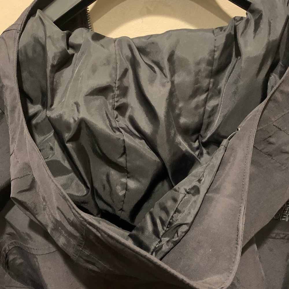 Black North Face Jacket - Excellent Condition - Picture 10 of 10